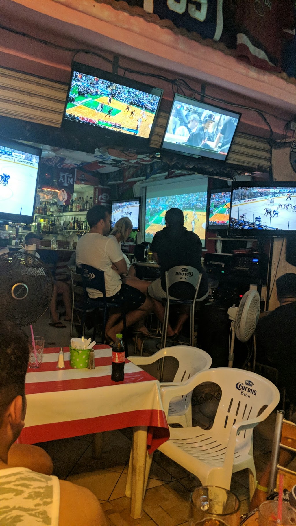 Nash's Sports Bar