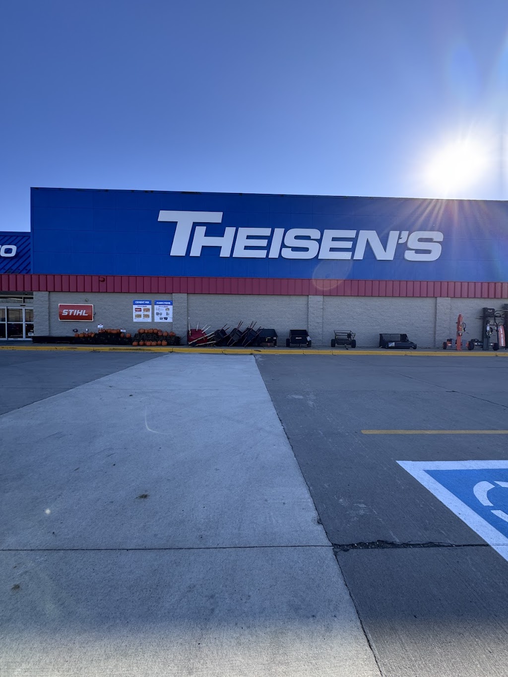 Theisen's Home Farm Auto of New Hampton, New Hampton, IA