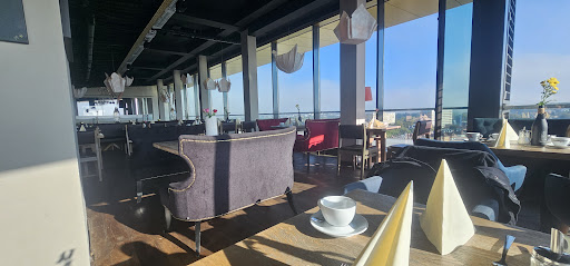 Dach Cafe