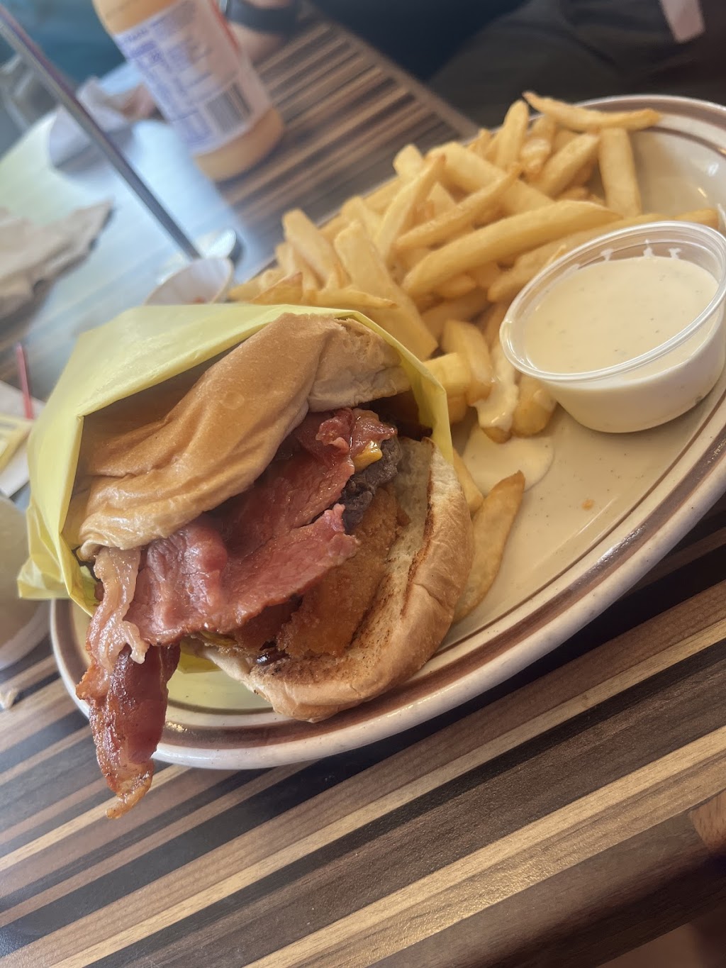 Tom's Burgers, North Hollywood, CA