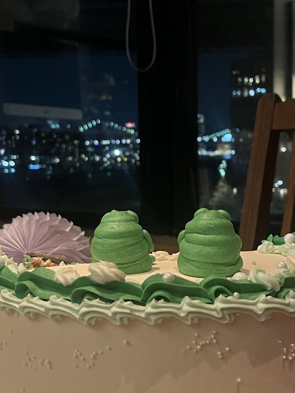 Crumbly Cafe & Bakery