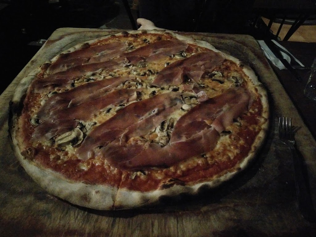 Manhattan Pub
