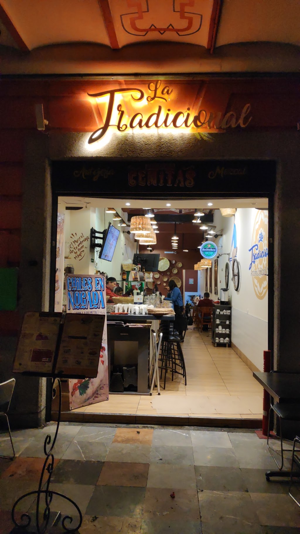 Tortas y cemitas La Tradicional