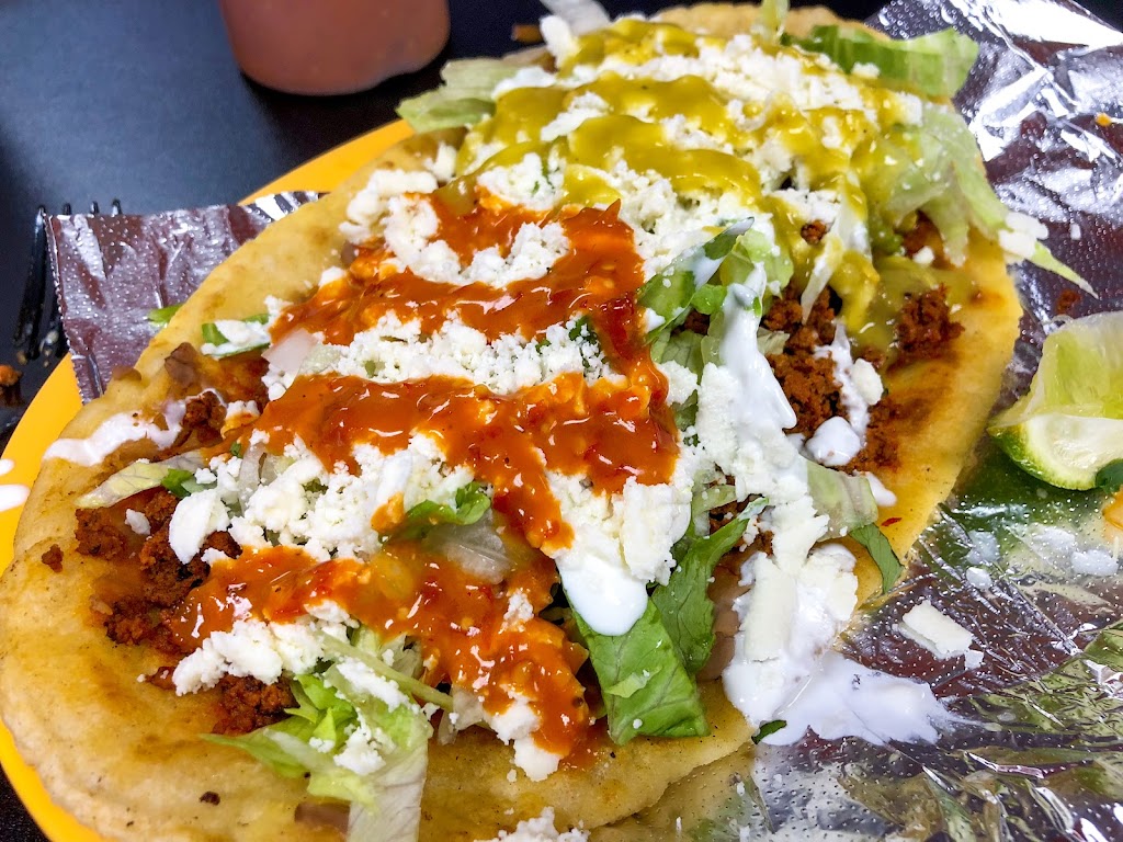 El Atoron Taqueria y Torteria