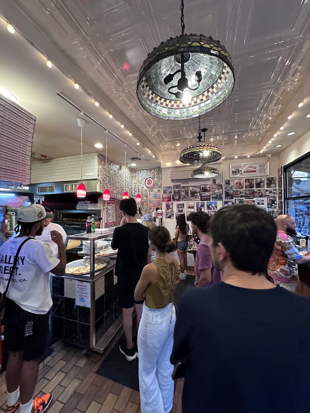Joe's Pizza
