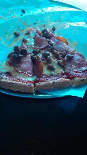Perry's More Than Pizza, Gustine, CA