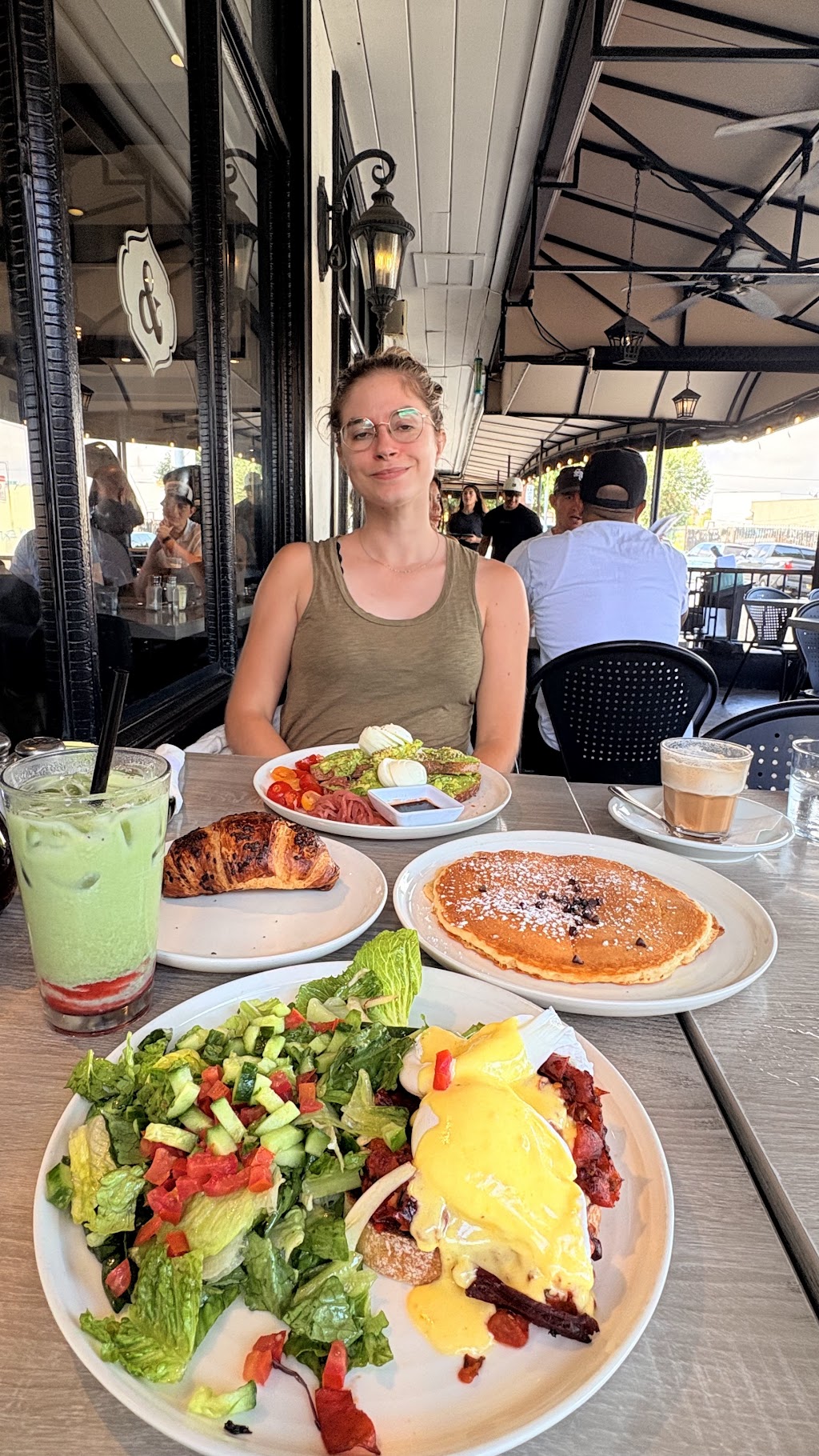 Leo & Lily's, Woodland Hills, CA