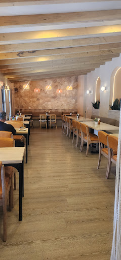 La Ruta Cafe & Restaurante