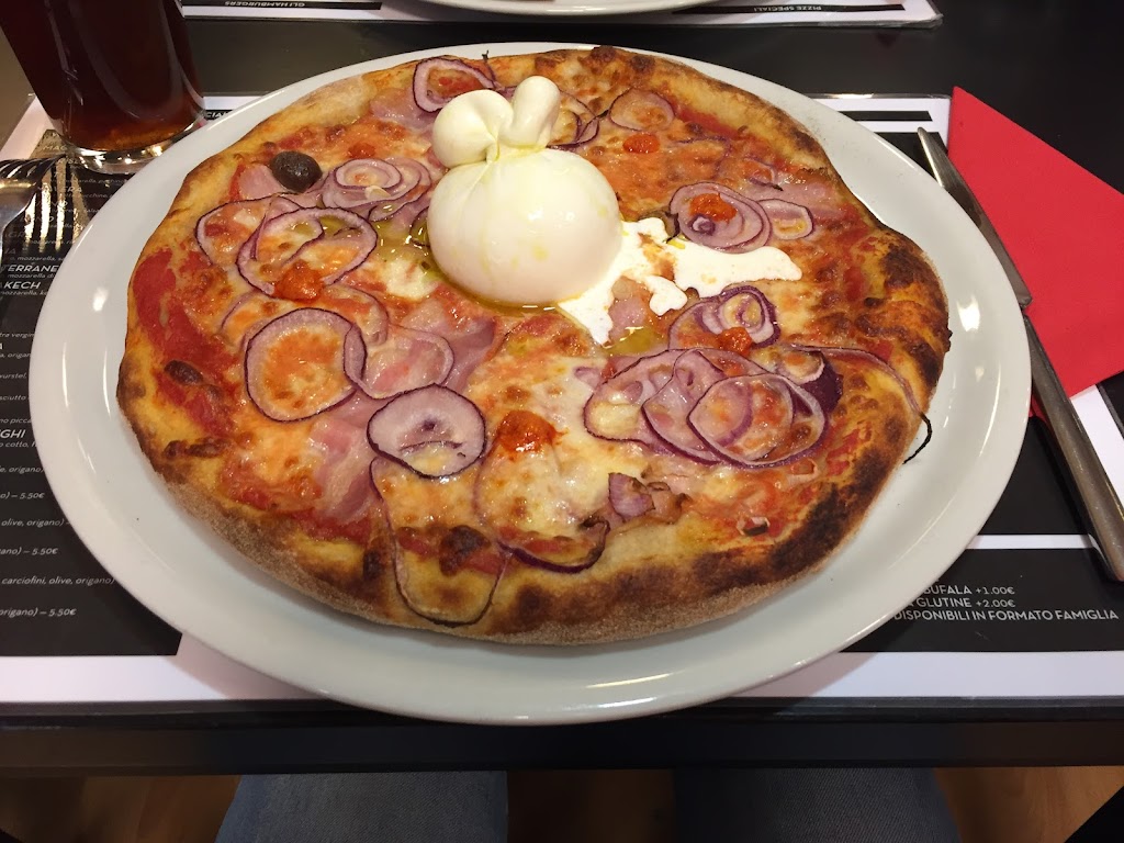 Maggie's, Canale