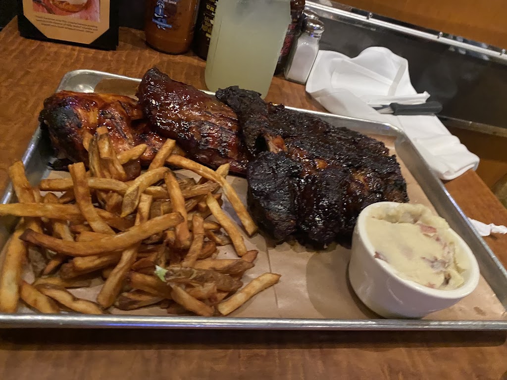 Lucille's Smokehouse BBQ