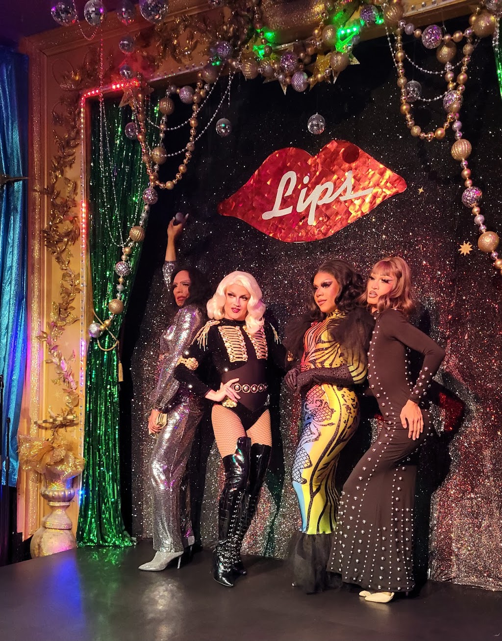 Lip's Drag Dining