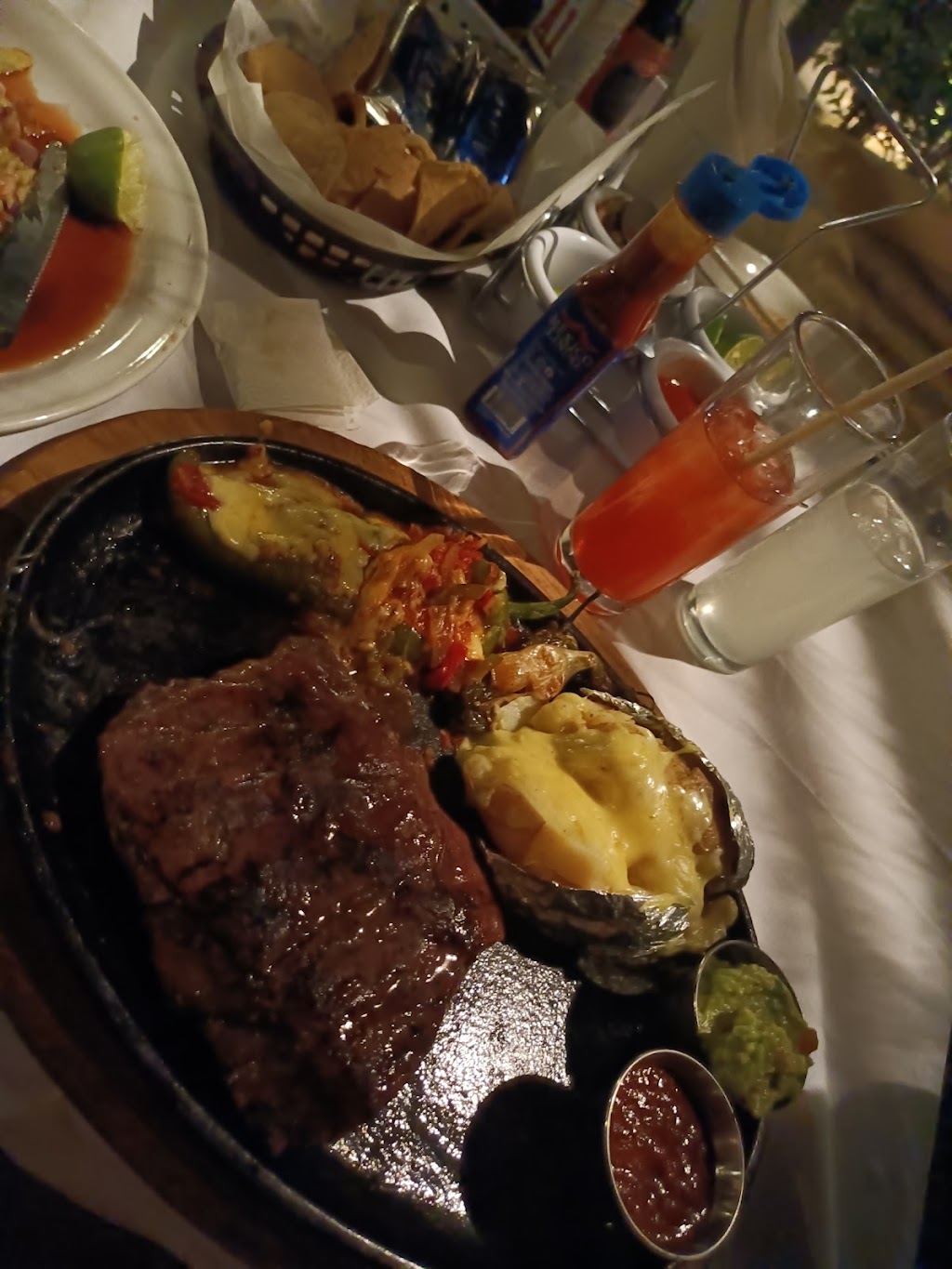 ST. CRUZ RESTAURANTE MAR & GRILL