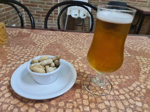 Bar Eclipse