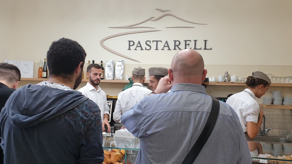 Pastarell, Piazza Diciotto Dicembre