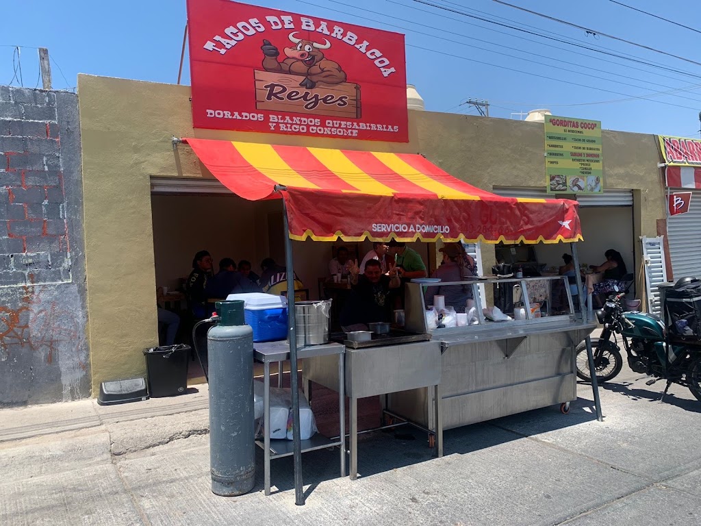 Tacos Reyes