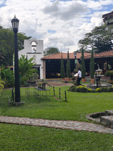 LOS GUADUALES