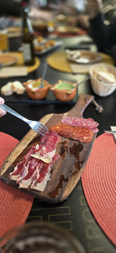 Favara Gastrobar