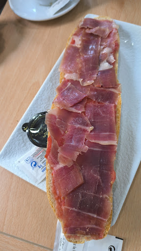 Cafe Bar Isandrés