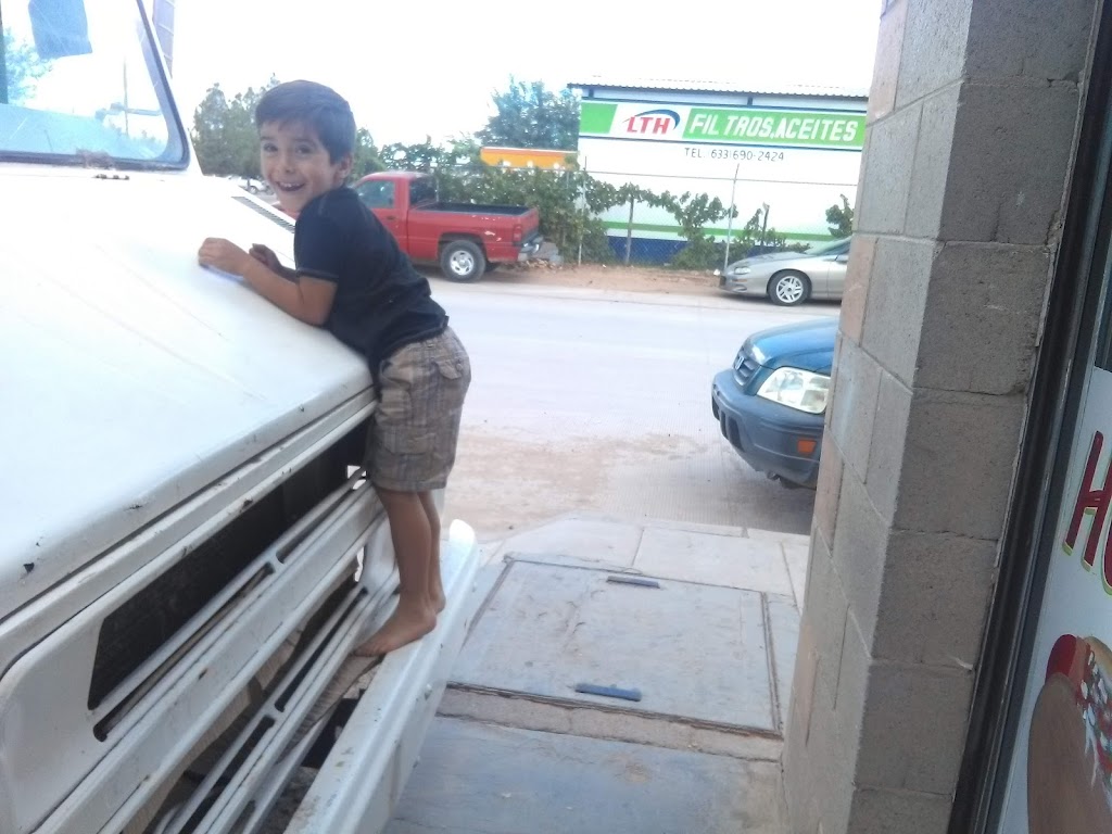 Cesar Taqueria y Hot dogs