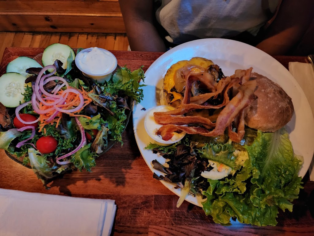 Buckleys Inn Between
