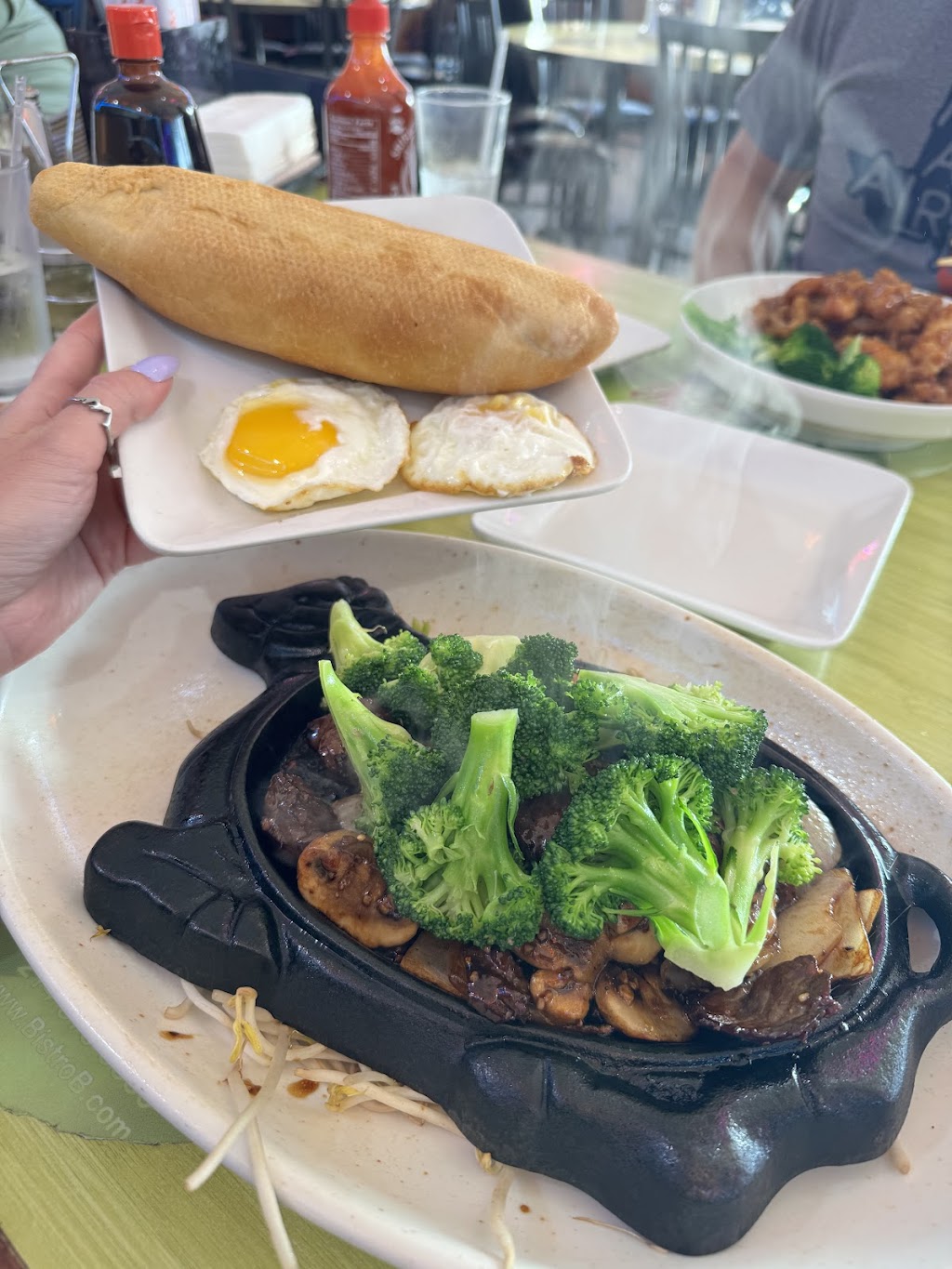 Bistro B