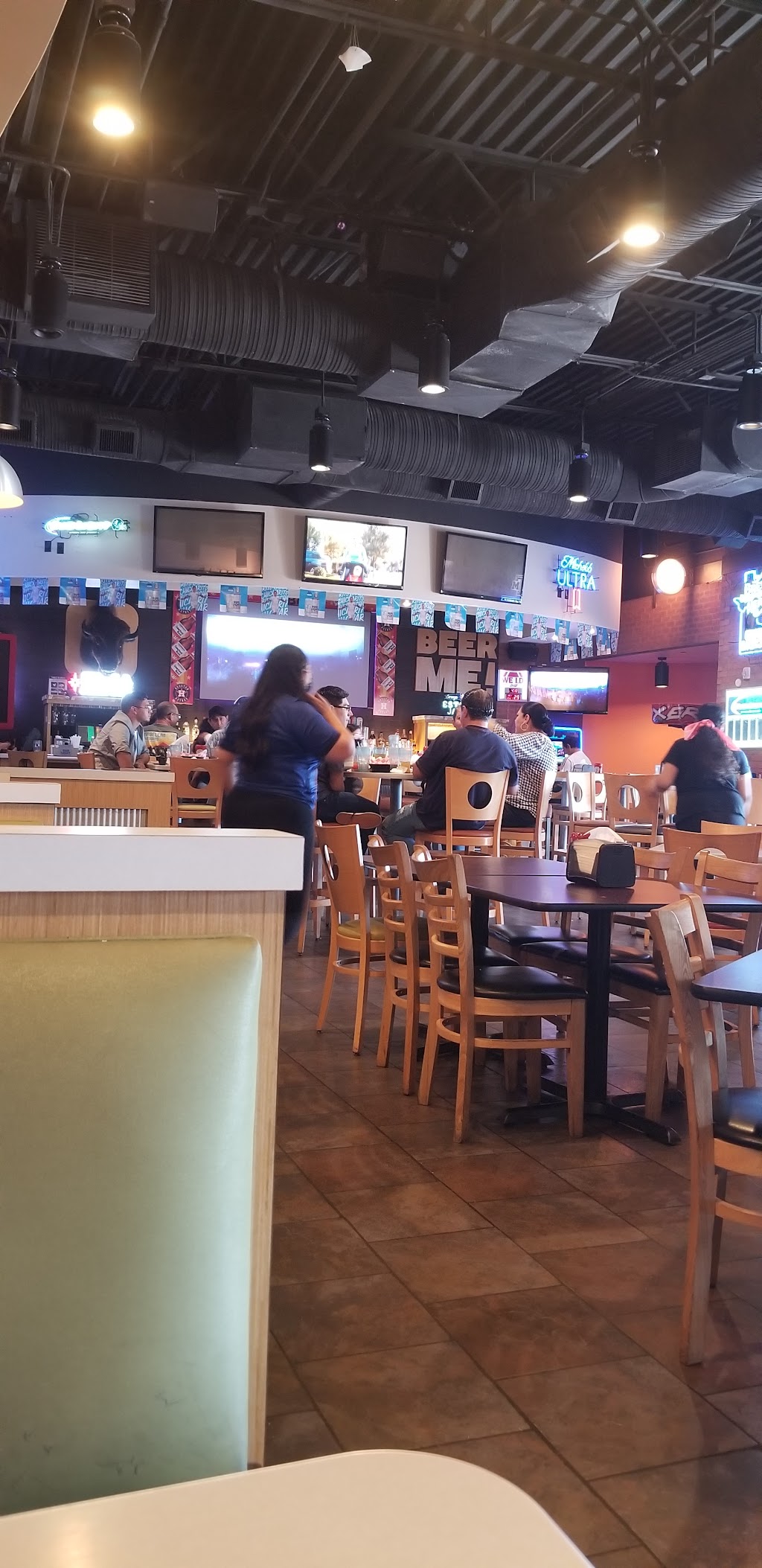 Buffalo Wings & Rings