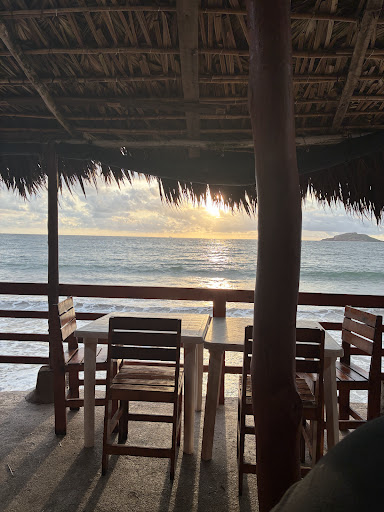 Mariscos Los Gavilanes