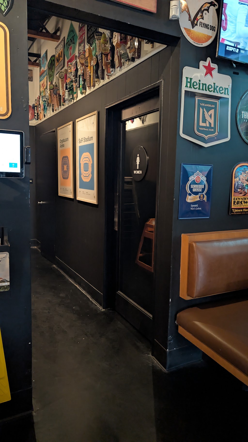 33 Taps Silver Lake