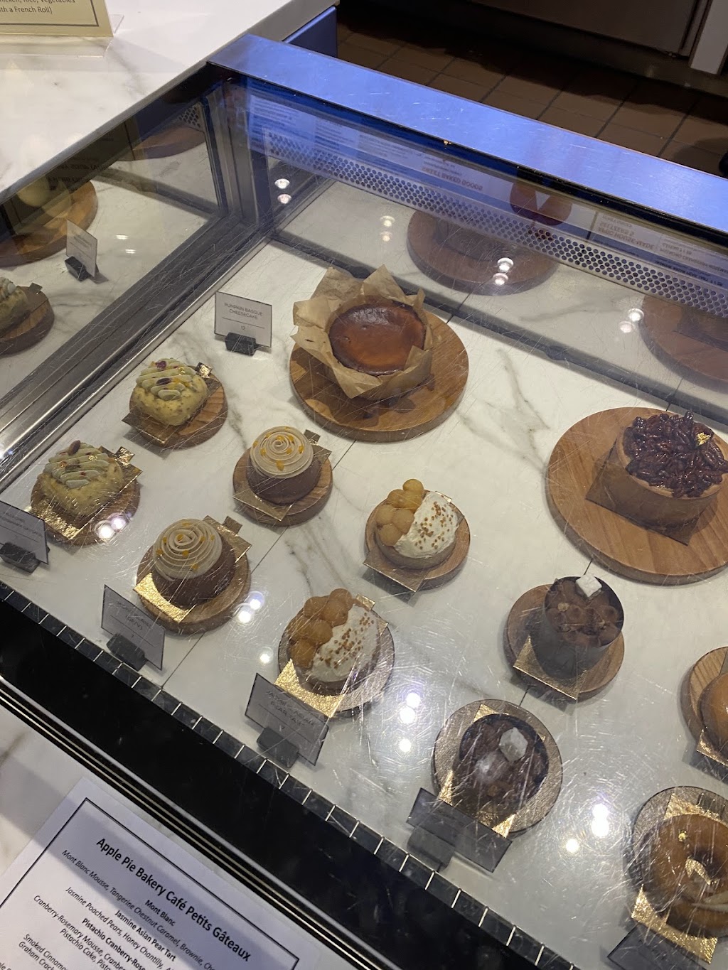 Apple Pie Bakery Café