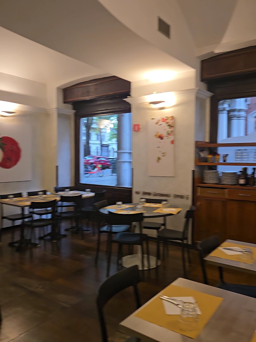 Emporio Gastronomico, Via San Quintino