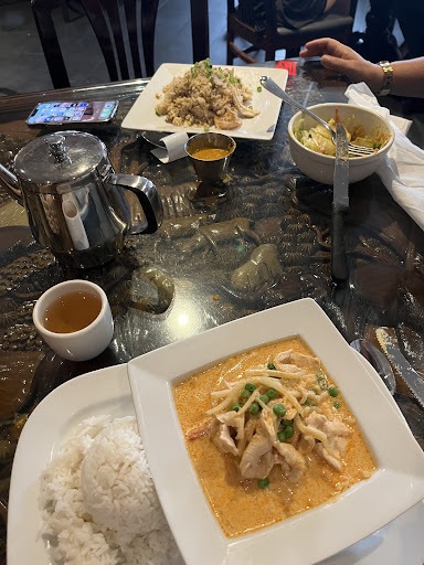 Thai House II Restaurant
