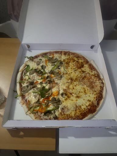Pizza Ibiza