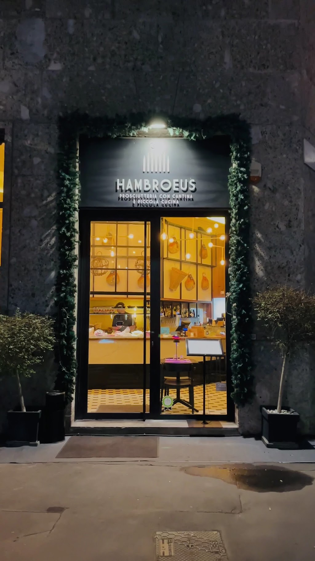 Hambroeus, Milan