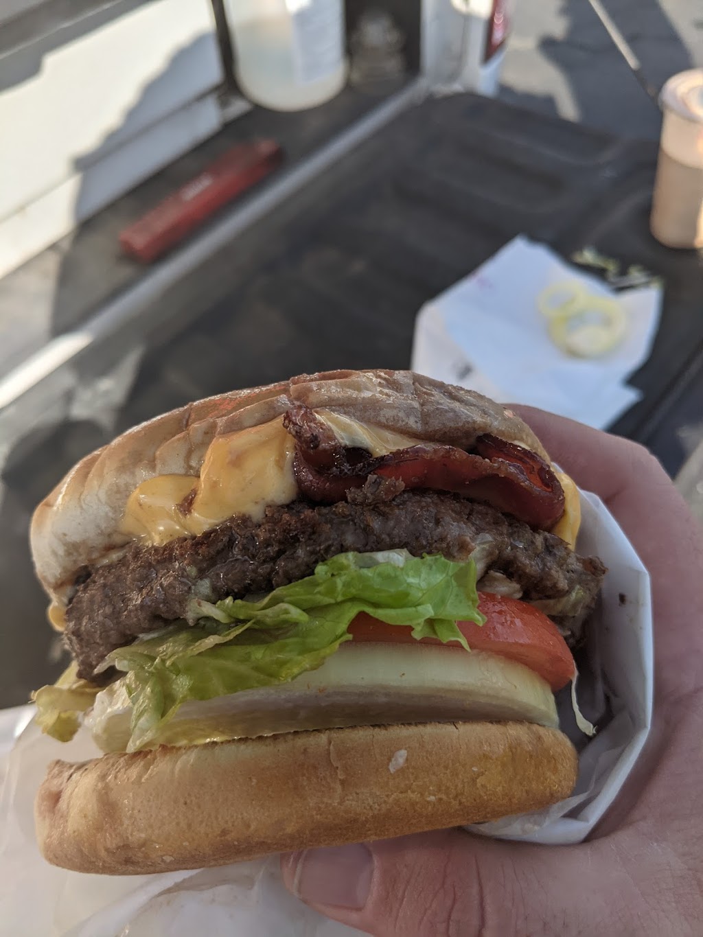 Dave's Giant Hamburger