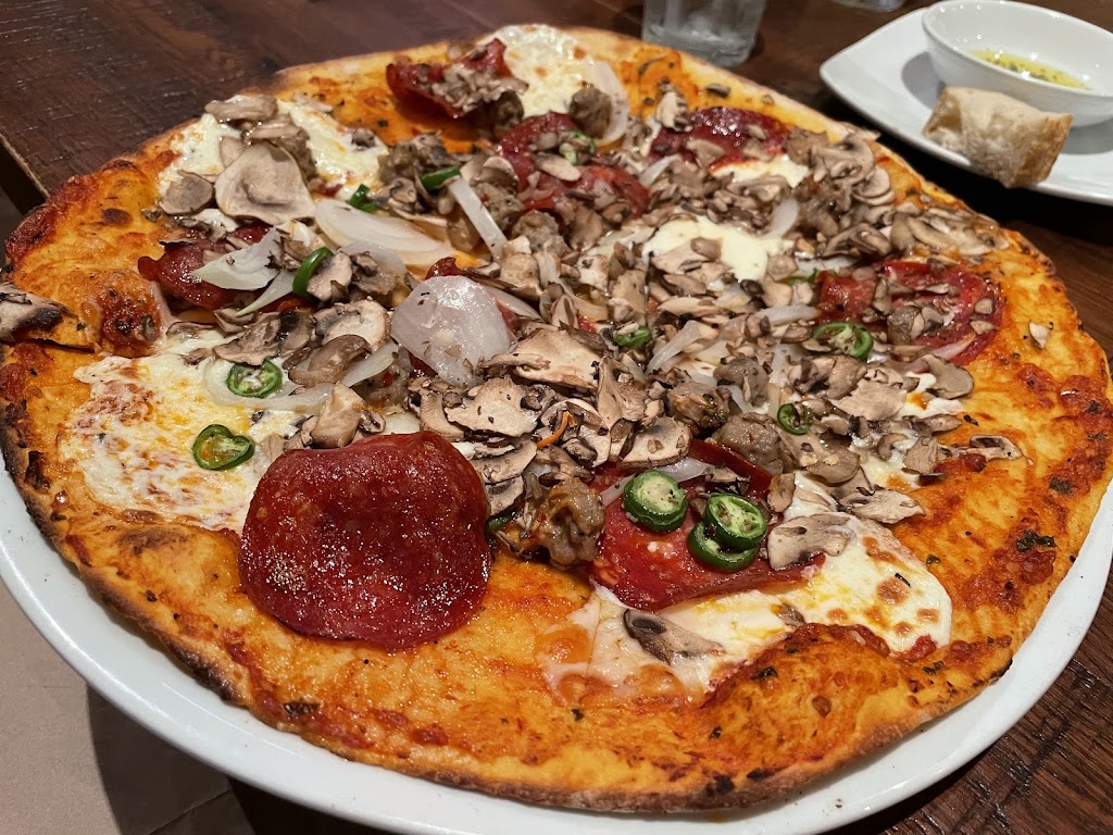 California Pizza Kitchen, Lakewood, CA