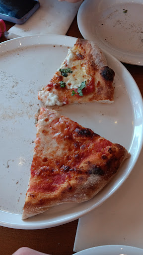 Red Oven Pizza Bakery