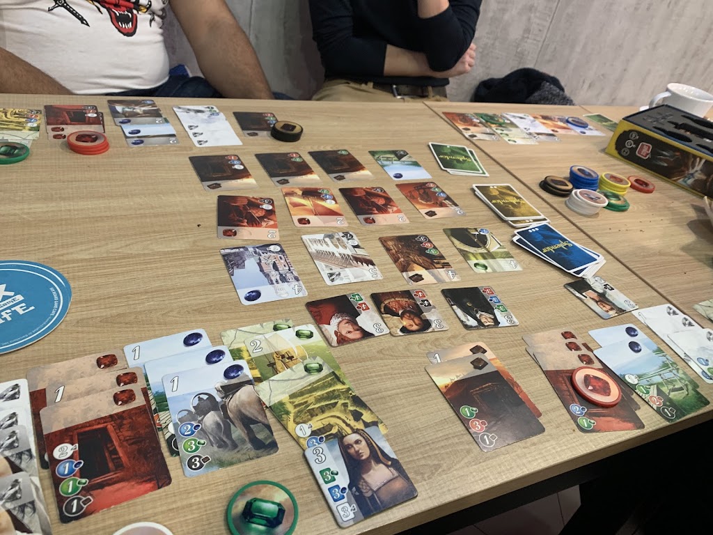 Six board game café
