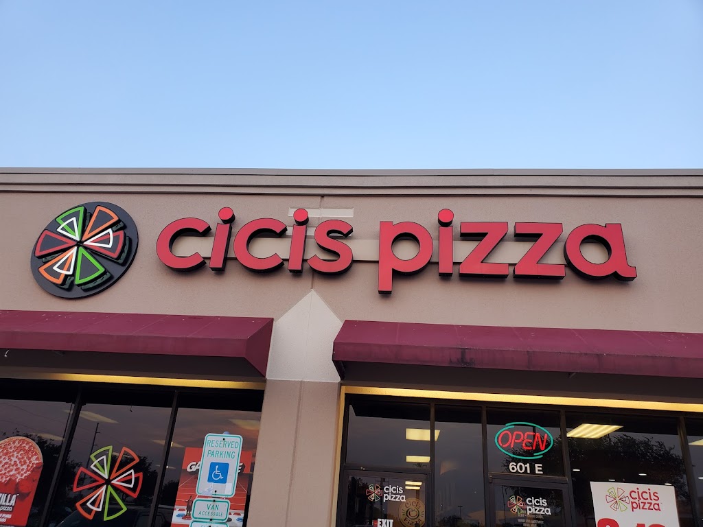 Cici's