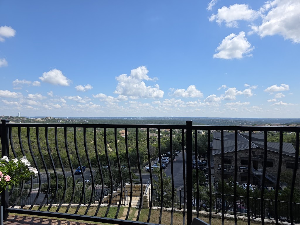 The Grove Wine Bar & Kitchen, Lakeway, TX