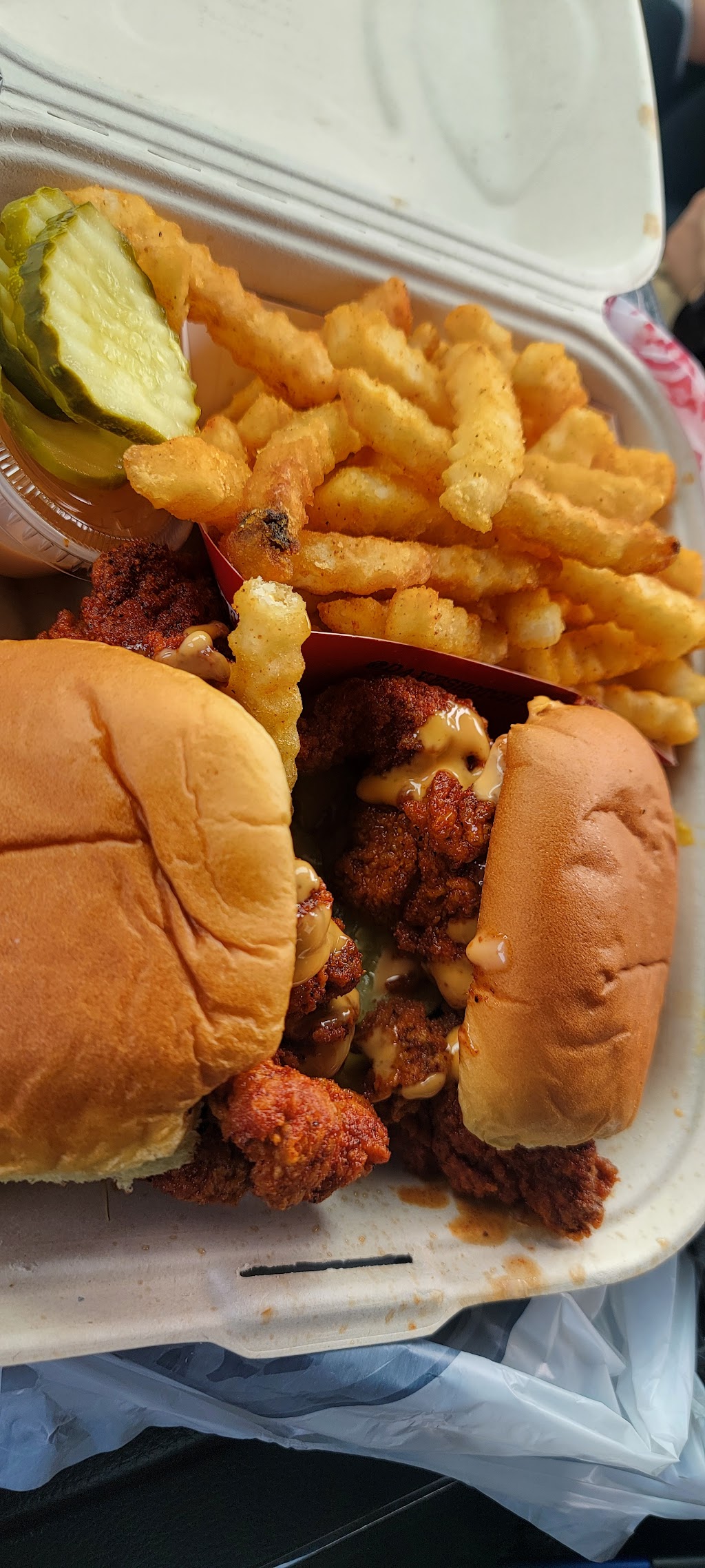 Dave's Hot Chicken, Albany, NY