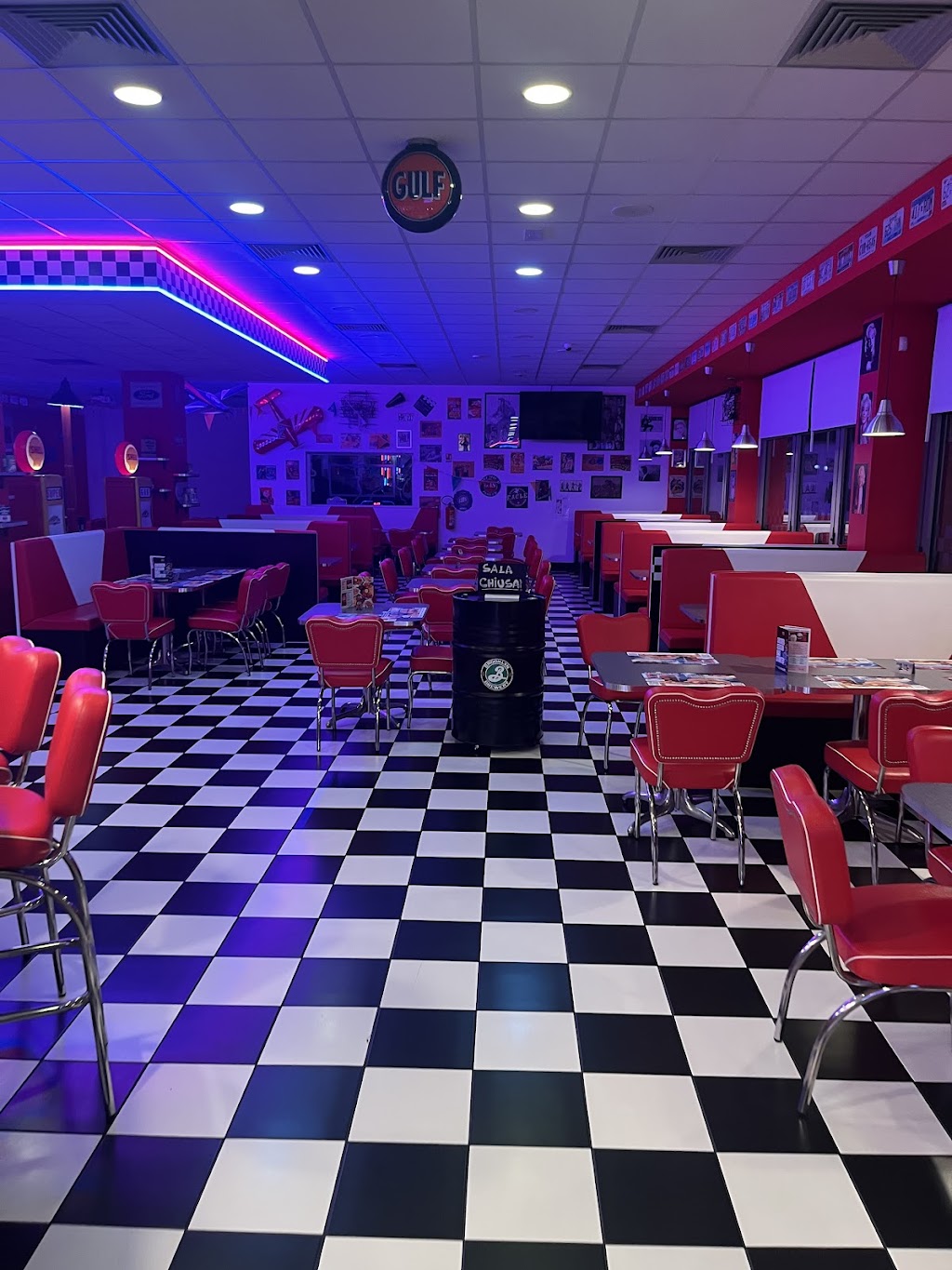 America Graffiti Diner Restaurant