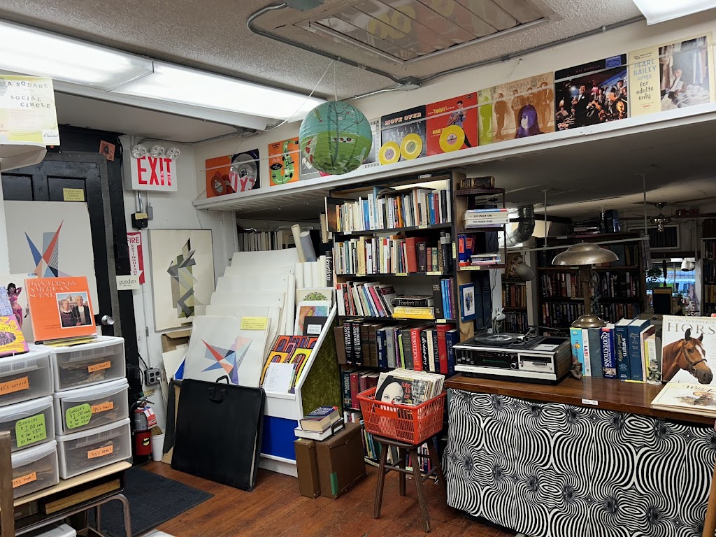 Everything Goes Book Cafe