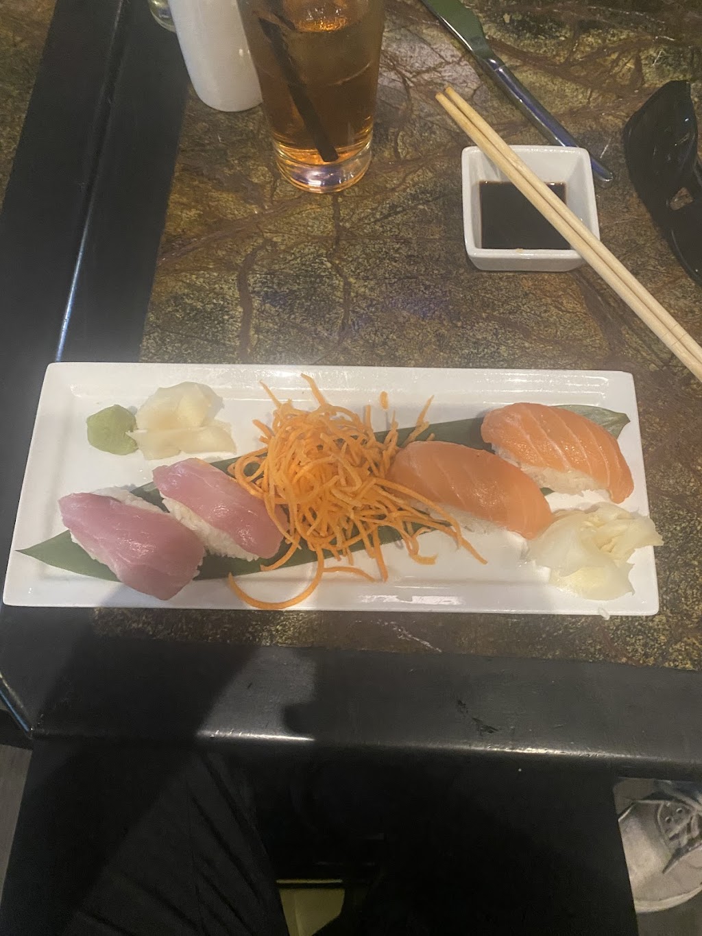 Goung Zhou Asian Bistro & Sushi Bar, Longview, TX