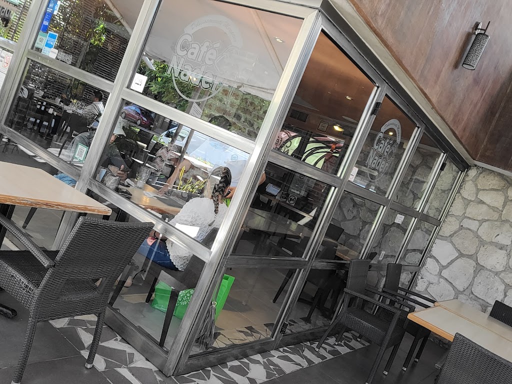 Cafe Nader