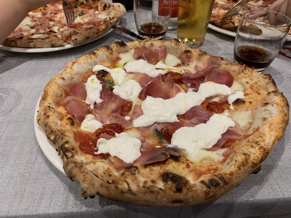 Angelo Pezzella - Pizzeria con cucina