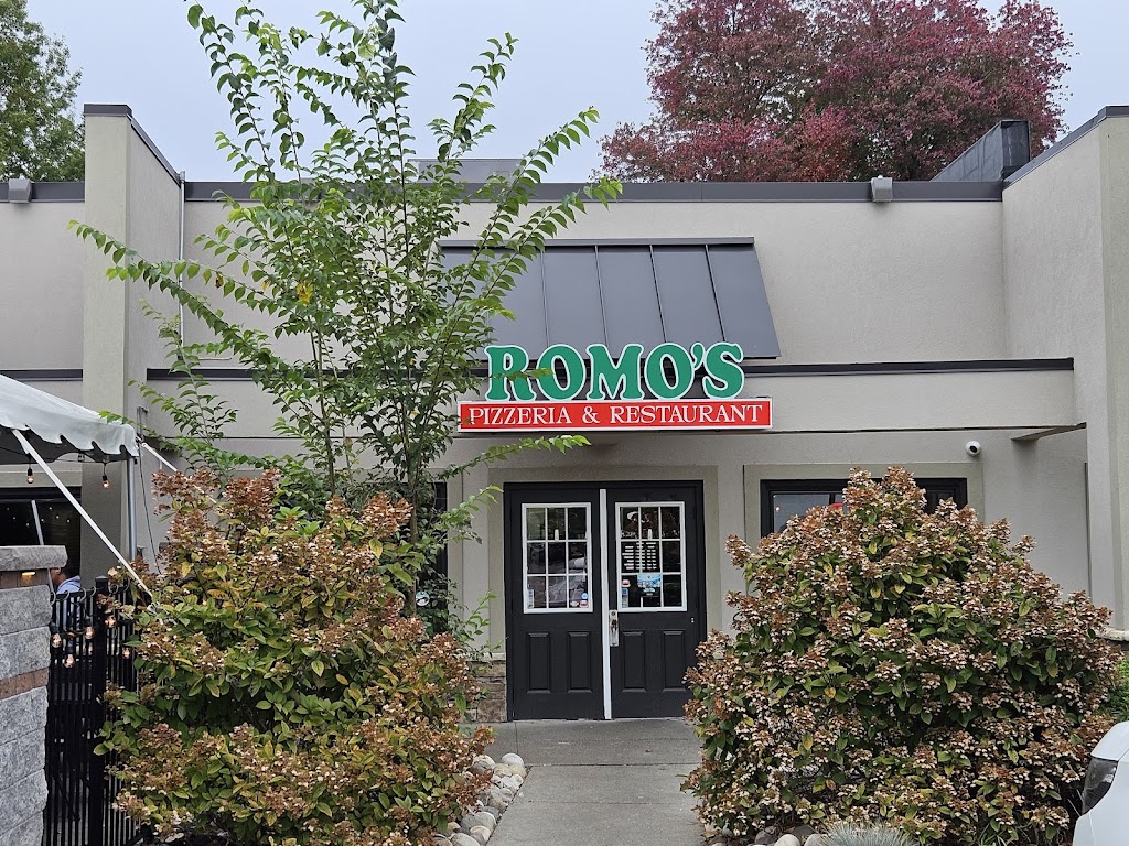 Romo's Pizza, Glenmont, NY