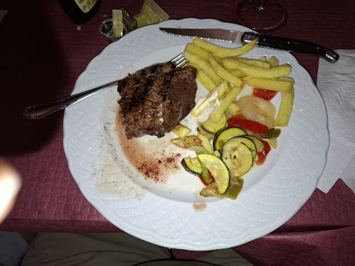 Bar Avienda, Árchez