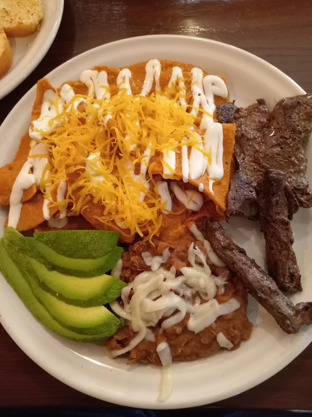 FAR WEST Restaurant
