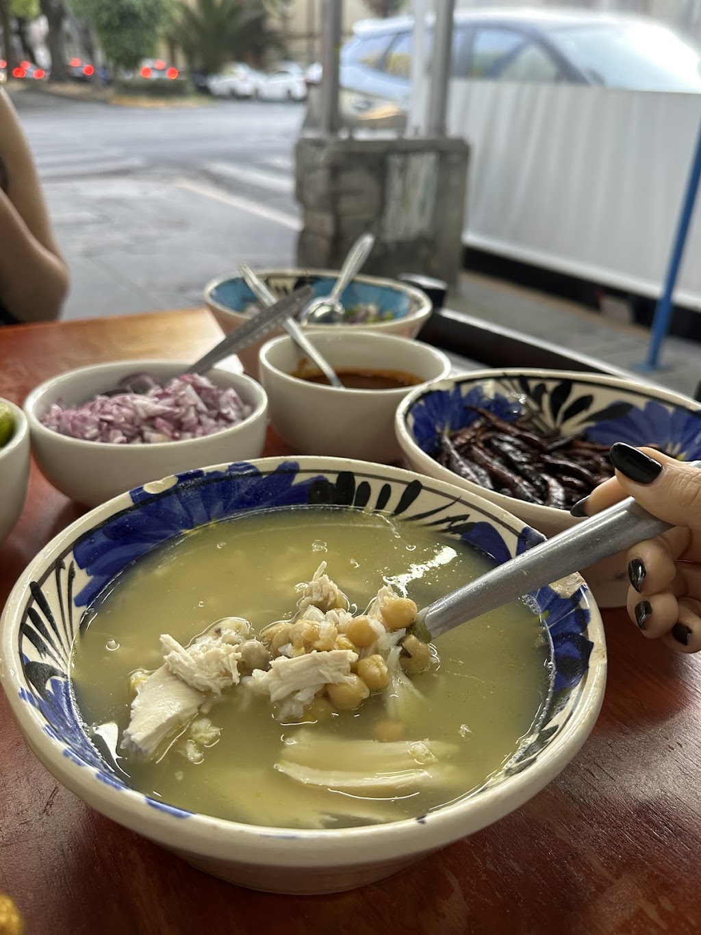 Caldos de gallina