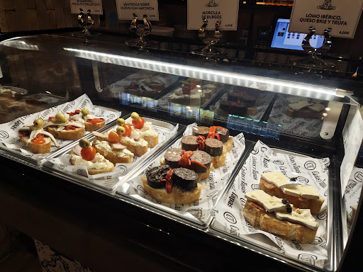 Tapas Y Cañas